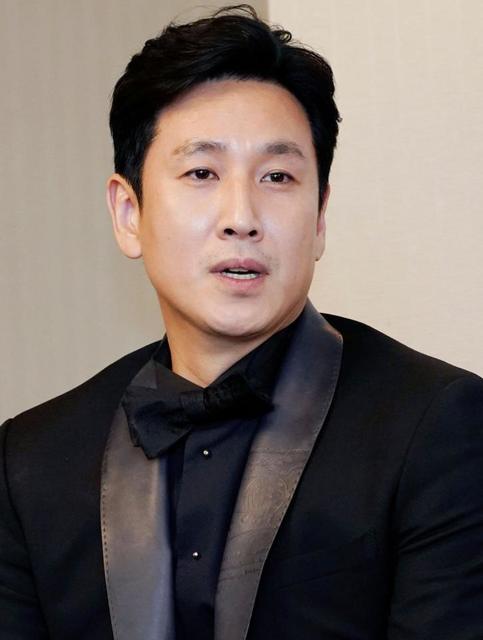 【訃報】「パラサイト」出演俳優イ・ソンギュン氏が遺体で発見…