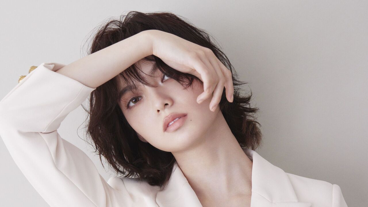 平手友梨奈が今年初のX更新！青髪の新ビジュアル公開!!www