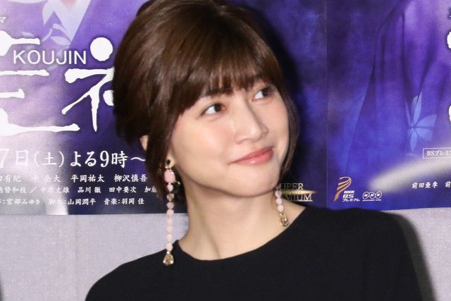 【美顔】内田有紀、ほぼすっぴんで魅了！49歳の自然体が今年最も輝く人に選出 ！
