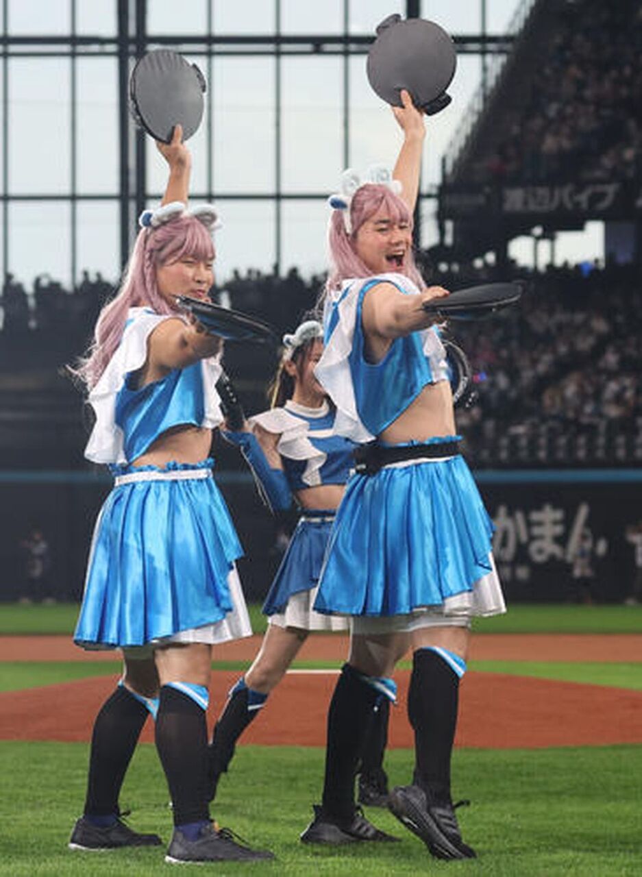 【変身】マジか？清宮幸太郎、ファイターズガール姿でのキュートに！