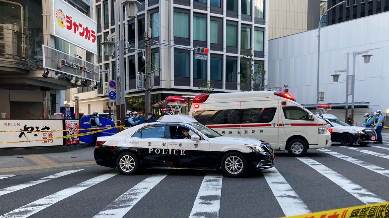 【殺人事件】なにが!!!　20代女性が包丁で刺され死亡…！名古屋のカラオケ店！