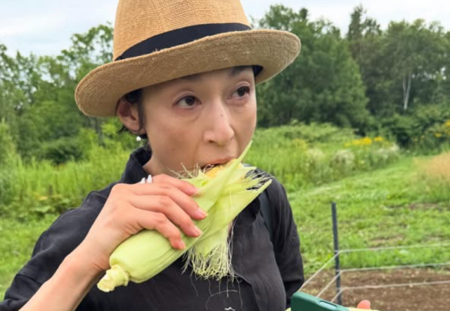 鈴木保奈美が語るニセコの夏休みと収穫体験が美しすぎるwwwww