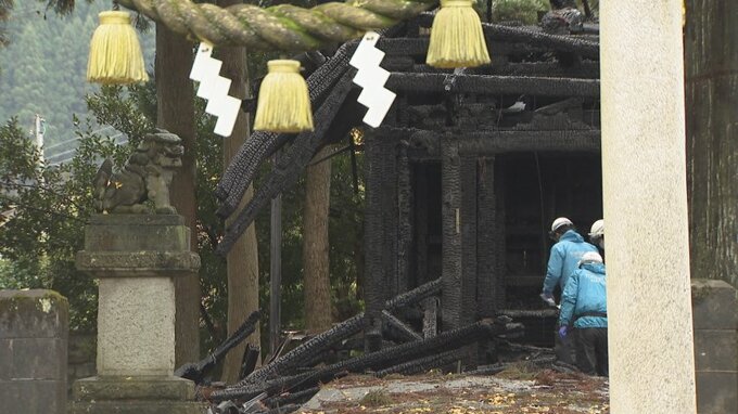 【衝撃】マジか!!! 裸？女性による神社放火事件で犯人逮捕！
