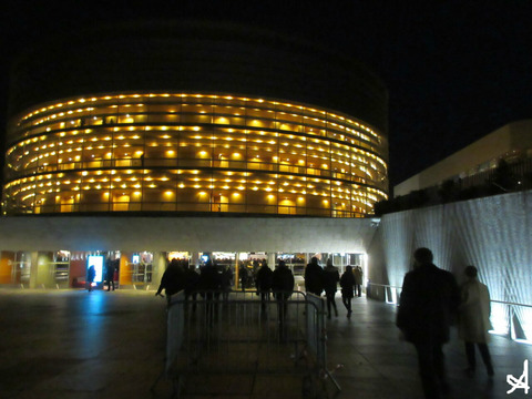 宗教色が濃くて驚いたスペクタクル ソワレが要らないフランス暮らし 記事コメント 1