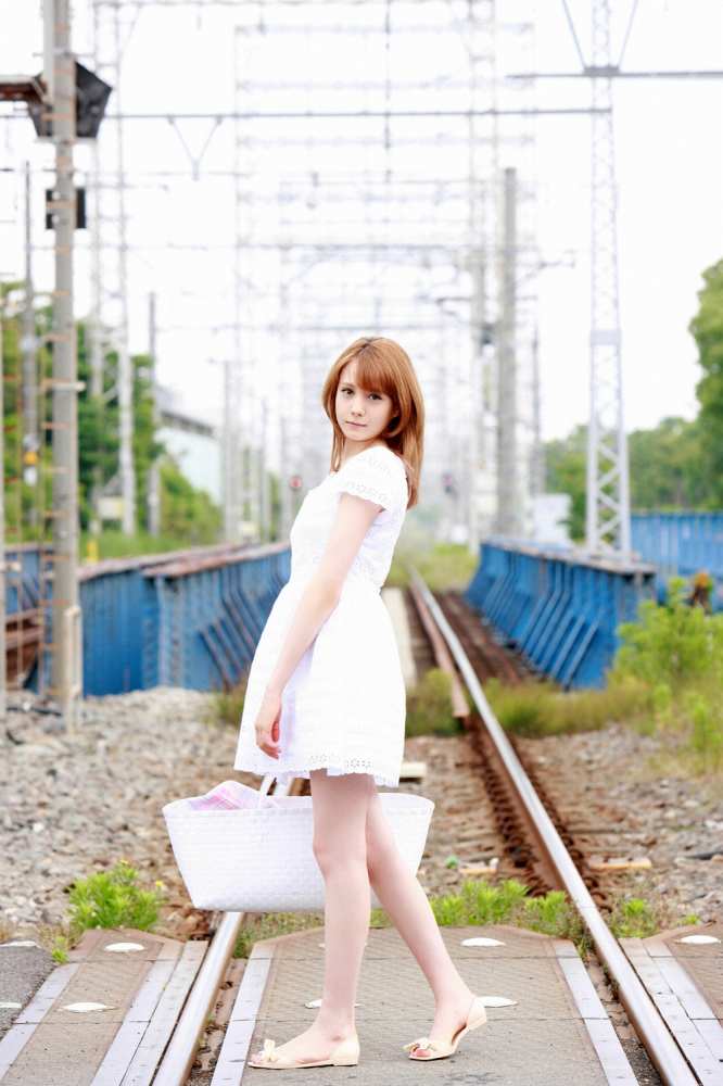 トリンドル玲奈 写真集のめっちゃかわいい画像 グラフォトbox E トリンドル玲奈 写真集のめっちゃかわいい画像 グラフォトbox E