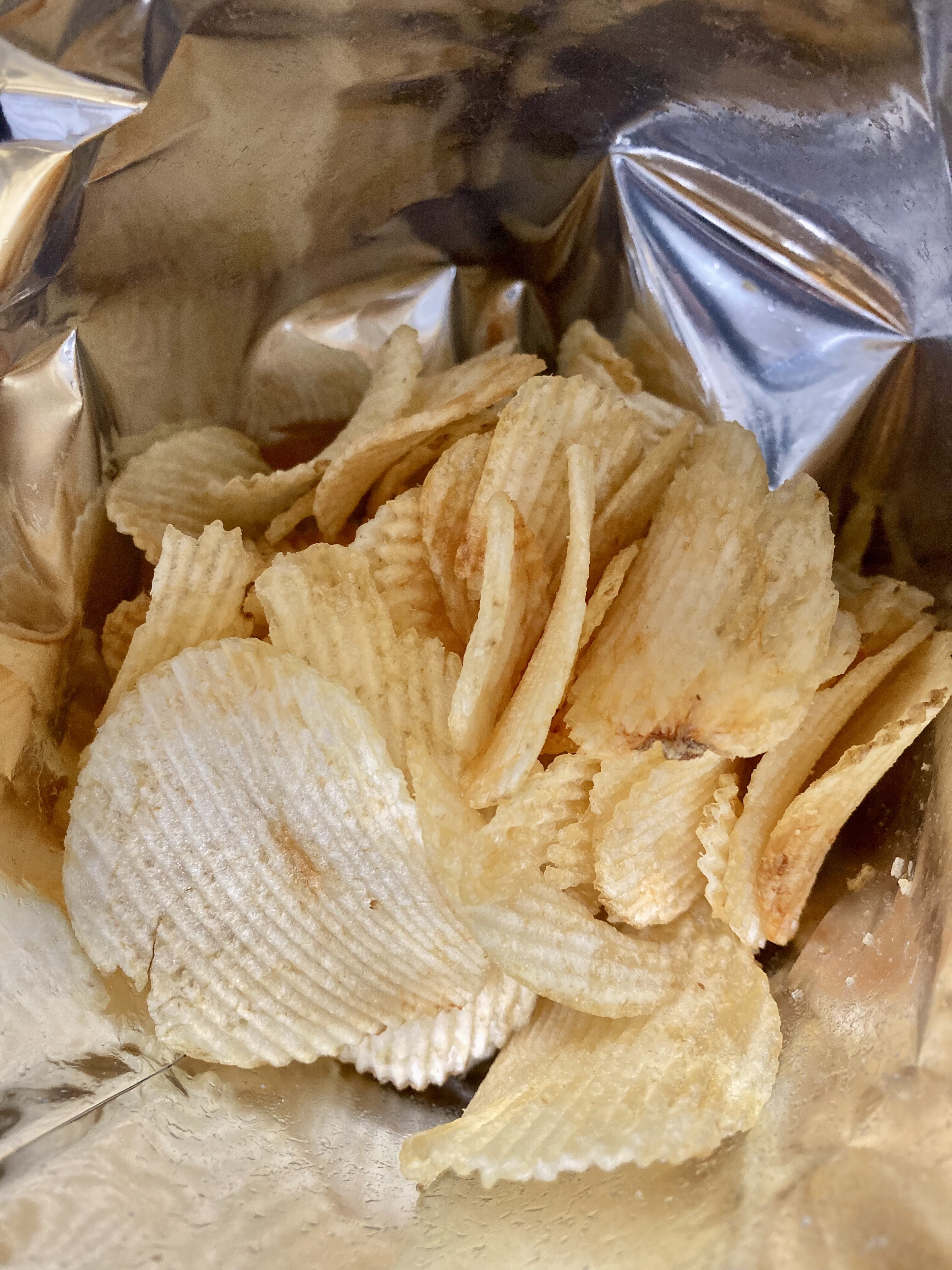 おやつ 六花亭 ポテトチップス うすしお味 深川油脂工業株式会社 六花亭製菓株式会社 Trunk Diary