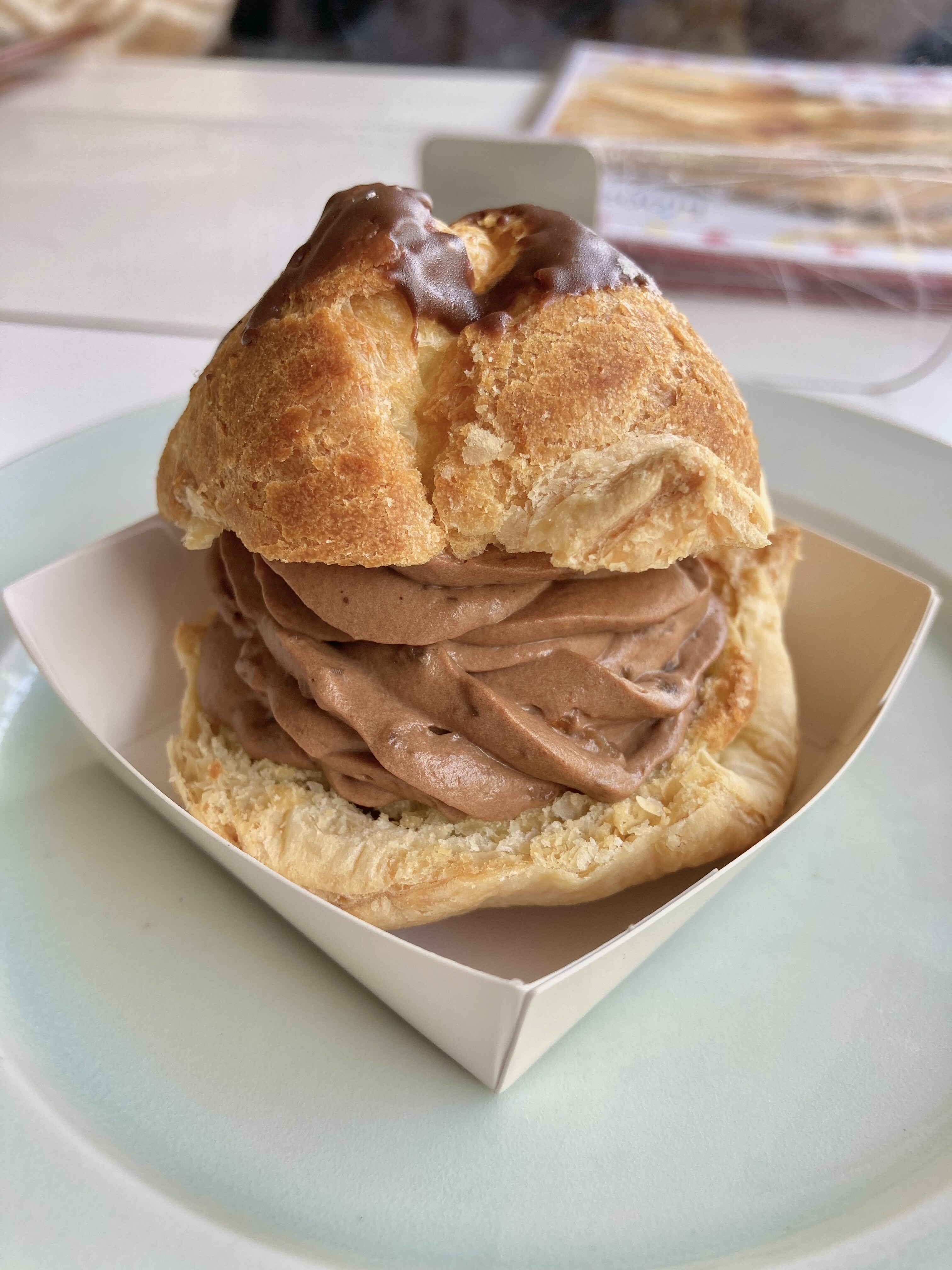 甘いヤツ 西三条店オリジナル シュークリームshop 六花亭 西三条店 六花亭西三条店 北海道 帯広市 十勝 帯広 シュークリーム シュクレー マロン プラリネ チョコパイ さくら Trunk Diary 甘いヤツ 西三条店オリジナル シュークリームshop 六花亭 西三条店 六花亭西三条店 北海道 帯広市 十勝 帯広 シュークリーム シュクレー マロン プラリネ チョコパイ さくら Trunk Diary