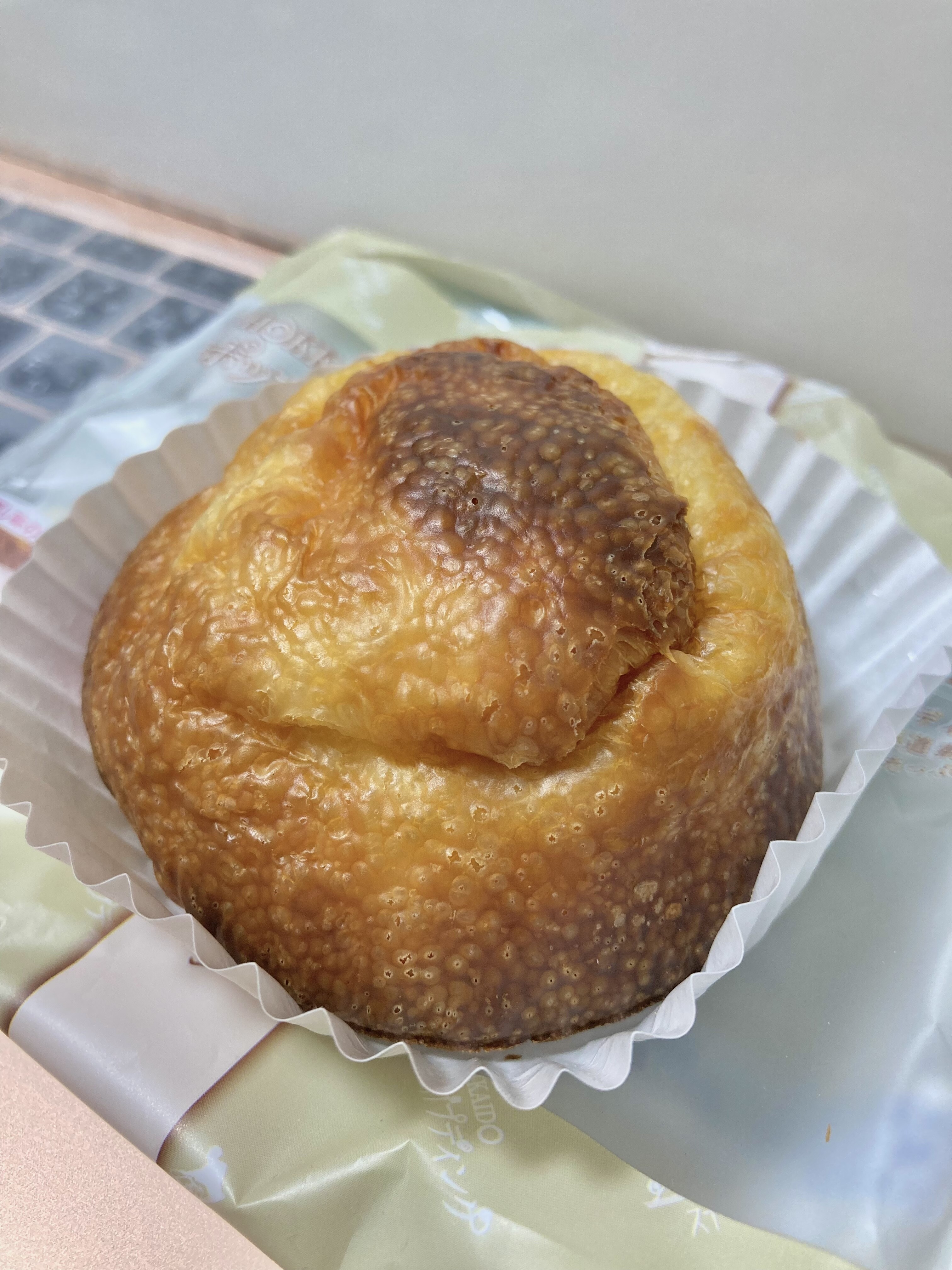 北海道産小麦を使用して作る イースト不使用 無発酵のクリームパンです とろりなめらかなあずきクリームがたっぷりと入っております わらく堂 北海道ポッププディング Trunk Diary 北海道産小麦を使用して作る イースト不使用 無発酵のクリームパンです とろりなめらかなあずきクリームがたっぷりと入っております わらく堂 北海道ポッププディング Trunk Diary