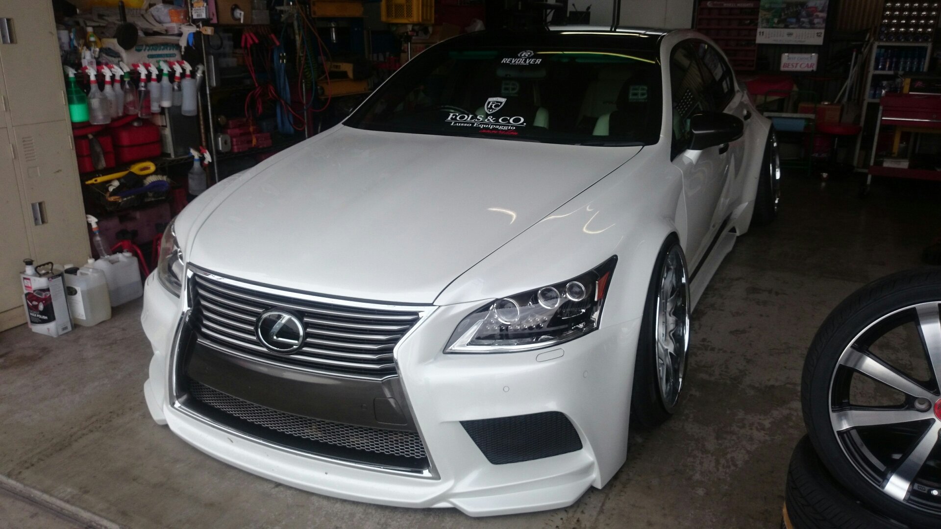 ド迫力のレクサスls の巻 輸入車販売修理のトラストオート