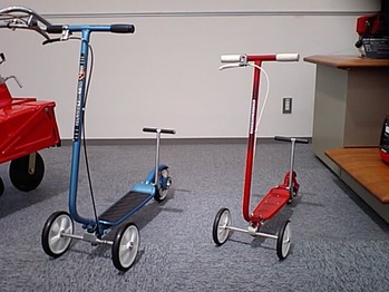 Roller-through-gogoes_at_the_honda_collection_hall