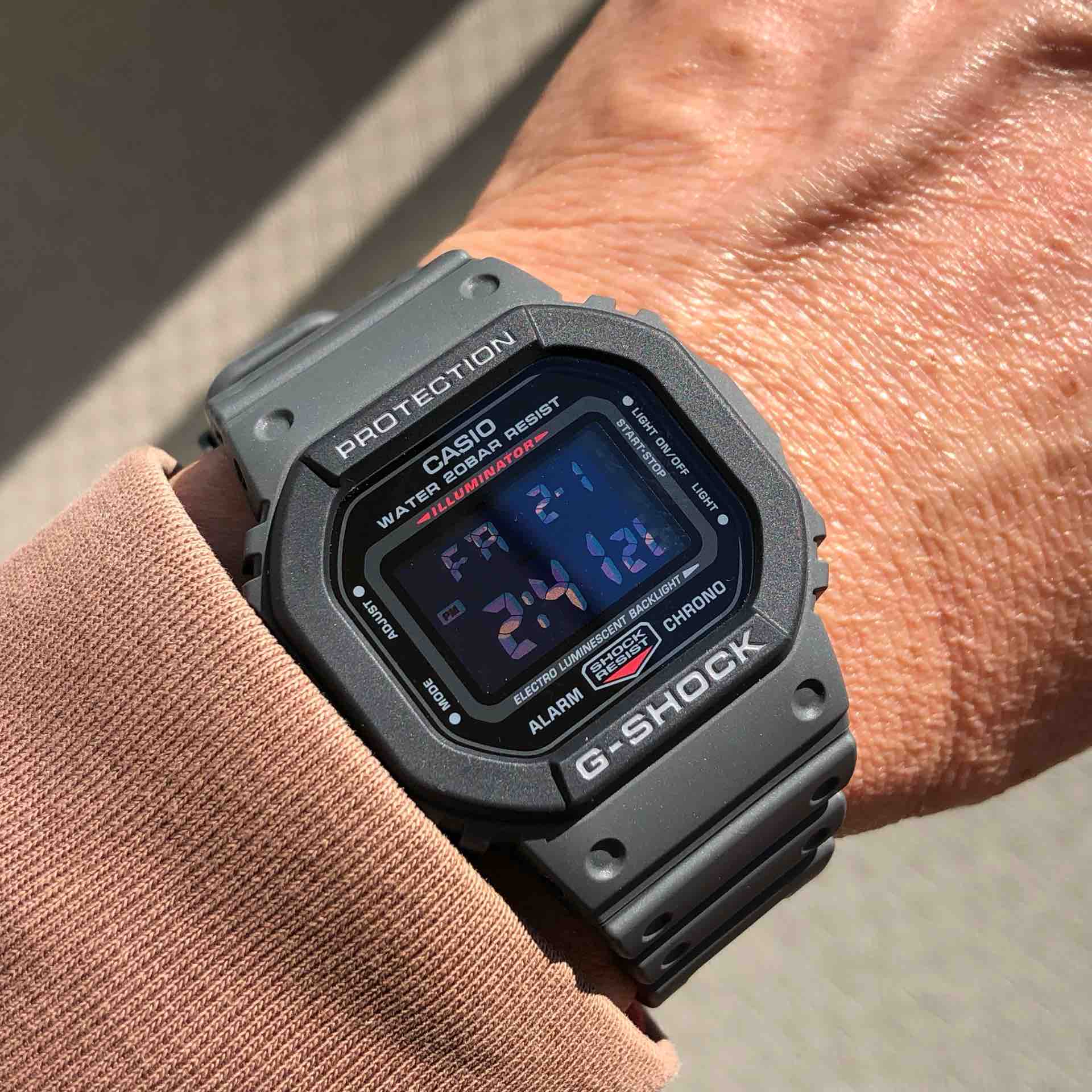 G-SHOCKふたたび(DW-5610SU-8JF) : ゼロからはじめる腕時計 G-SHOCKふたたび(DW-5610SU-8JF) : ゼロからはじめる腕時計