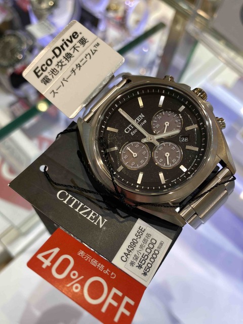 シチズ【ATTESA】クロノグラフ チタン エコ・ドライブ : タイム