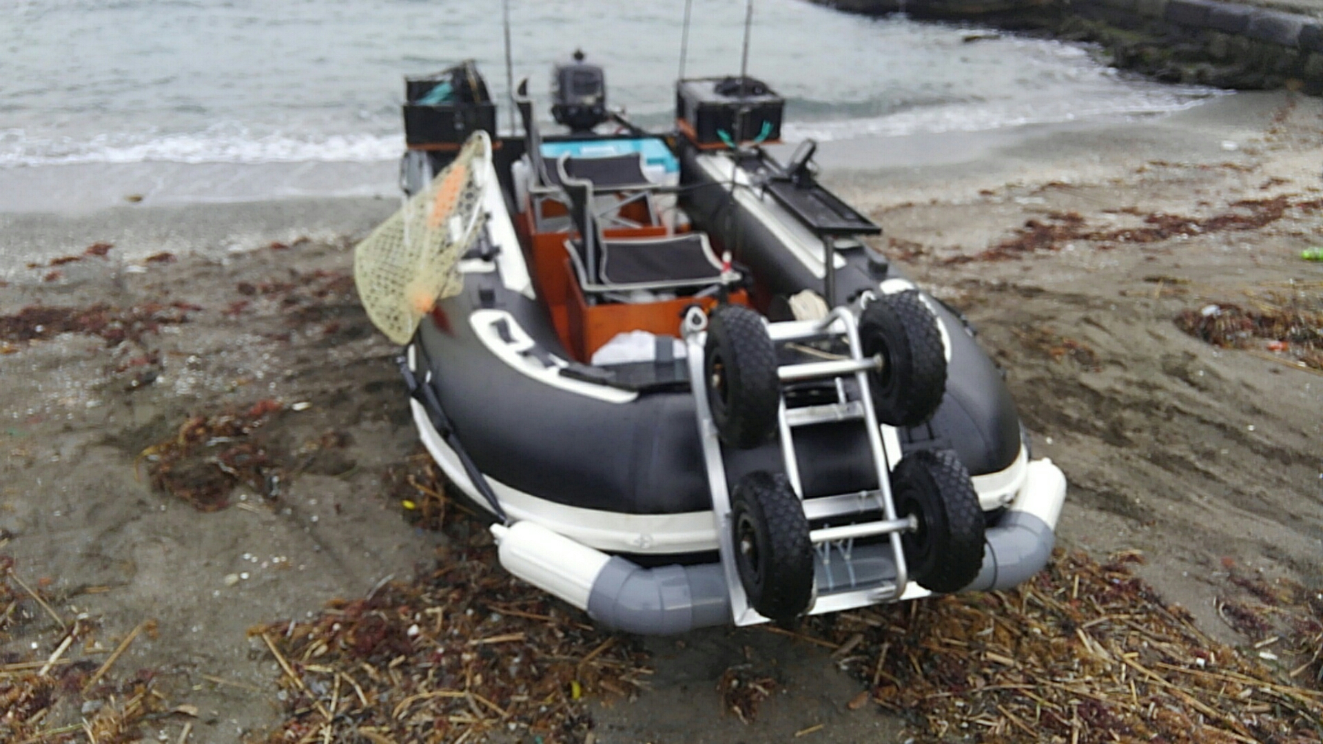 マイボート沖釣り 東京湾12月16日 釣行日記 東京湾 黒鯛ヘチ釣り 相模湾 マイボート沖釣り マイボート沖釣り 東京湾12月16日 釣行日記 東京湾 黒鯛ヘチ釣り 相模湾 マイボート沖釣り
