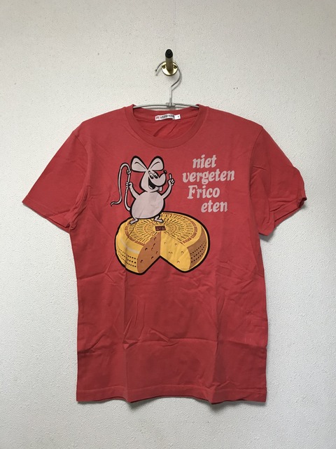 972日目 チーズとネズミのｔシャツ 365日 毎日ｔシャツを見せびら