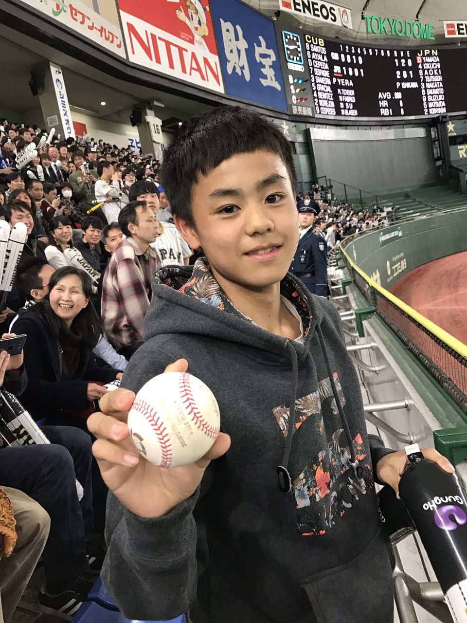 野球 Wbc 山田哲人 幻のホームラン ファンが打球をキャッチしてしまい二塁打に 7 トムリンの情報案内所 野球 Wbc 山田哲人 幻のホームラン ファンが打球をキャッチしてしまい二塁打に 7 トムリンの情報案内所