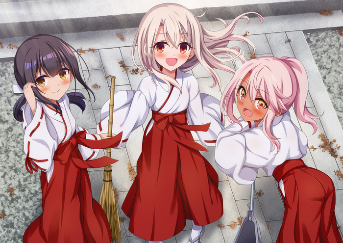 巫女服とかいう年々布面積が減るやつwwwwwwwwwwのトップ画像