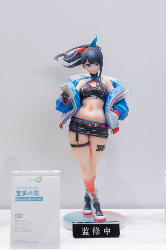 グリッドマンのフィギュア太すぎやろのトップ画像