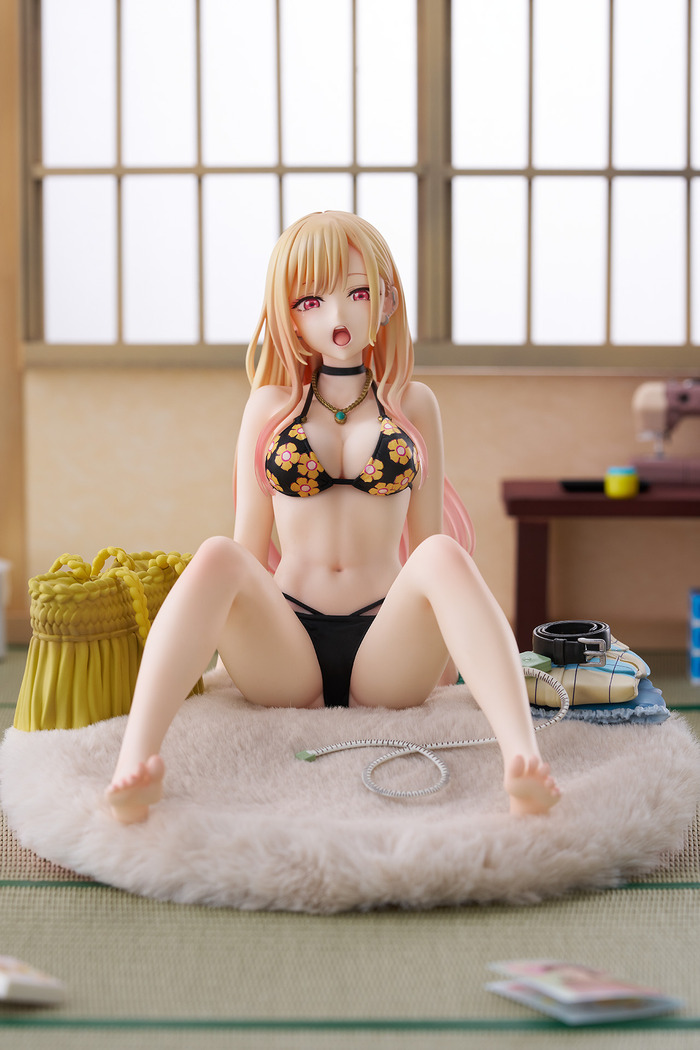 「その着せ替え人形は恋をする」 喜多川海夢のドチャシコM字開脚フィギュアキタ━━━━━！！のトップ画像