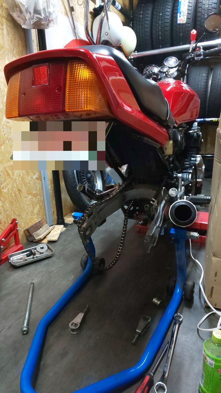 CBX 2号機 VF400Fリアホイール交換 : バイク整備備忘録