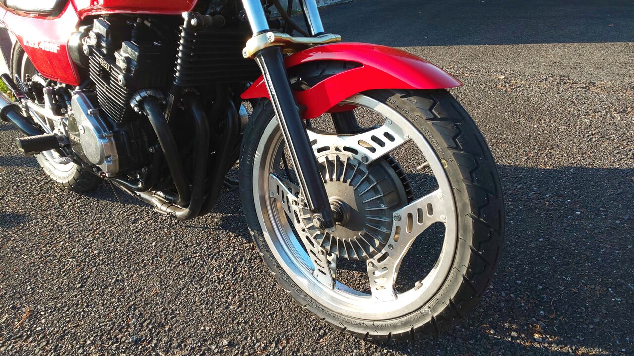 CBX 2号機 VF400Fリアホイール交換 : バイク整備備忘録
