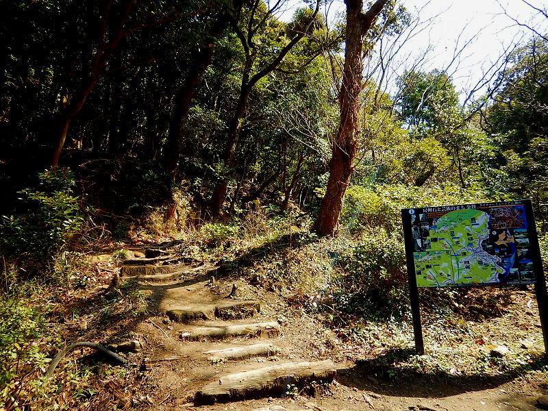 千葉県の鋸山 その1 車力道コース 里山徘徊 山口県発 千葉県の鋸山 その1 車力道コース 里山徘徊 山口県発