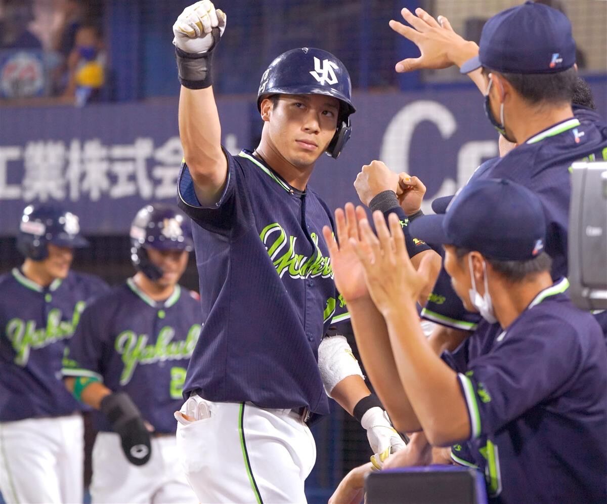 朗報 山田哲人 チームメイトのために体を張れることが証明 ツバメ速報