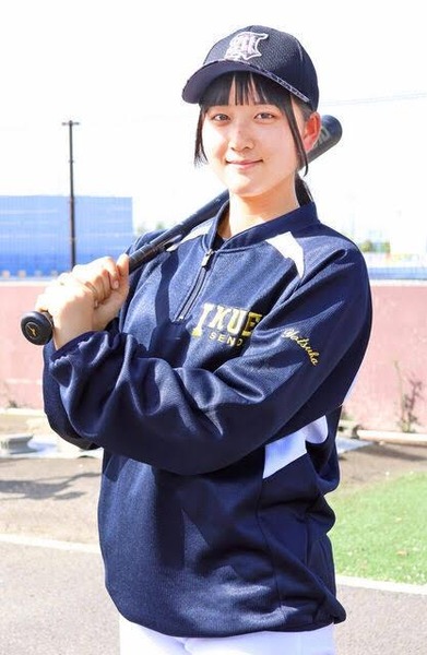 仙台育英野球部に初の女子が入部。中学時代はボーイズリーグでエース。父は元西武・星捕手