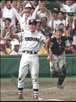 何故日本では高校野球とプロ野球しか人気ないのか