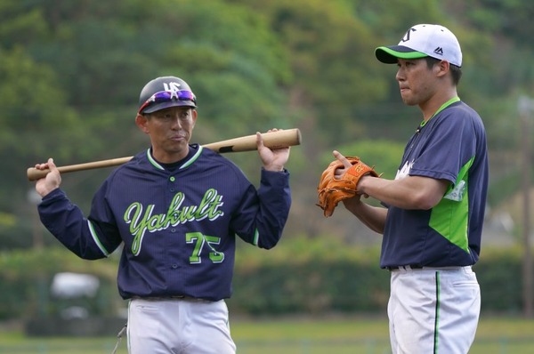 【ヤクルト】森岡コーチ、両チームのファンに謝罪「反省してます」