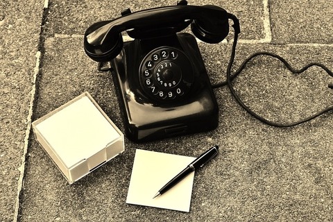 phone-1742818_640
