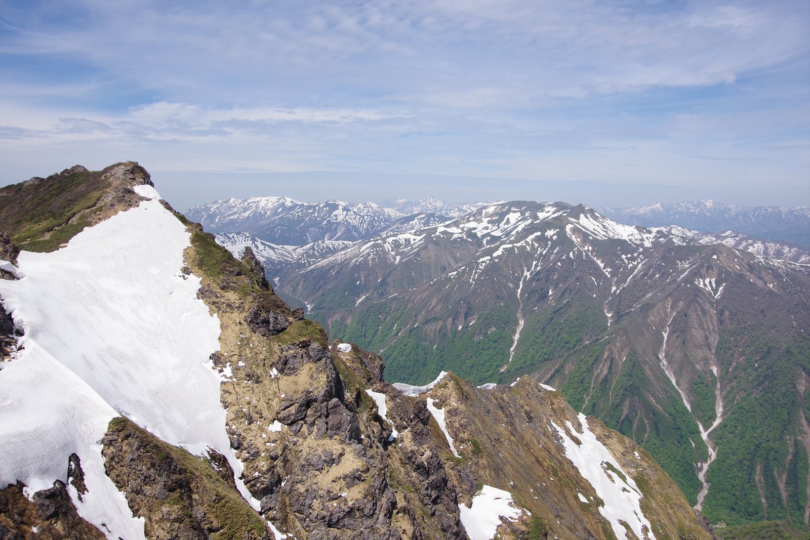 残雪の谷川岳登山 その2 18年5月 つぼすけの日本どこでも放浪記