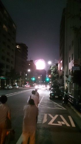 神宮外苑の花火大会