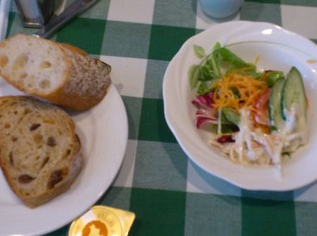 銀座 木村屋3階のグリルでランチ パンは食べ放題