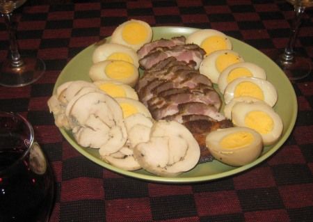 手作りスモーク(豚バラ、鳥の胸肉のハム、味付け卵など)