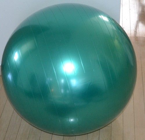 パソコンチェアーとしてバランスボールを購入