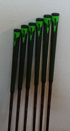 アイアンとユーティリティーのグリップをエスティーエム(STM)S-1 PROTO TYPEに交換