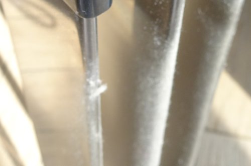 フィルター交換不要の空気清浄機 イオニックブリーズ MIDIを使い始めて1週間 集塵板にずいぶんと埃が付いていました