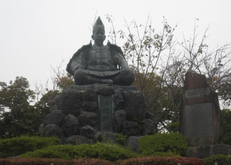 源頼朝の銅像