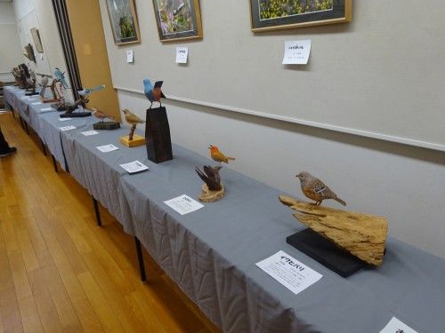 「野鳥に親しむ・バードカービング作品展2017」新宿御苑入り口のアートギャラリー