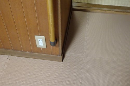 一階の床に冬の底冷え対策としてジョイントマットを敷きました つぼさんの趣味のブログ 一階の床に冬の底冷え対策としてジョイントマットを敷きました つぼさんの趣味のブログ