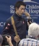 アメリカ国際インドアテニス選手権決勝で錦織圭がカルロビッチに勝利 優勝トロフィーはギターの形をしたラケット