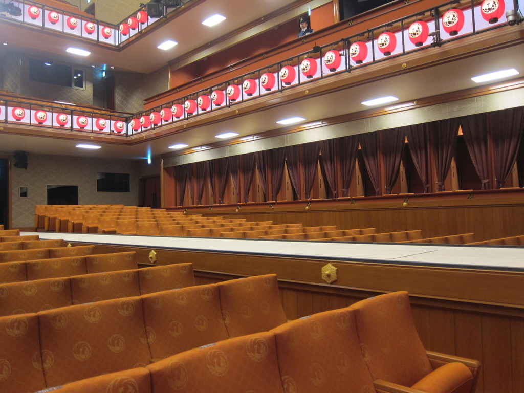 新しい歌舞伎座 座席と一幕見席 Kabukiza Kabuki Theater 津田千枝 ブログ 新しい歌舞伎座 座席と一幕見席 Kabukiza Kabuki Theater 津田千枝 ブログ