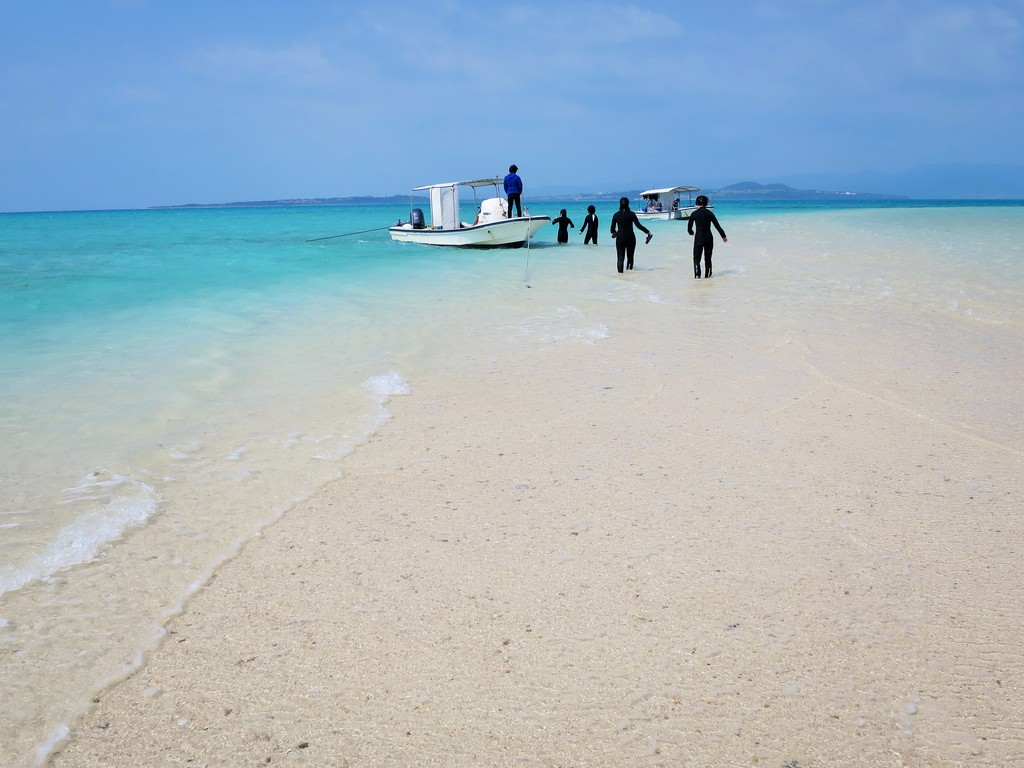 浜島（幻の島）・カヤマ（嘉弥真）島＠沖縄・小浜島 : Chie Stories by