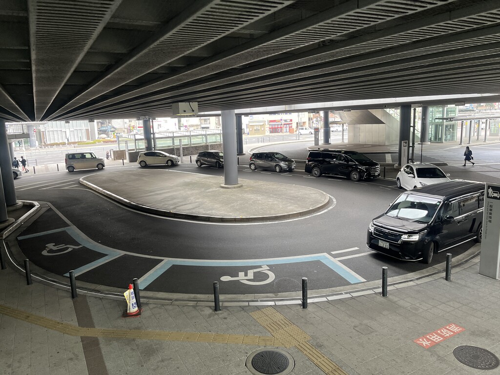 岡山 駅 西口 ロータリー