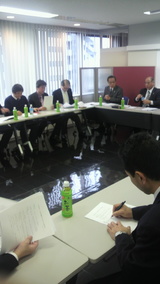 東京支店にての懇談会