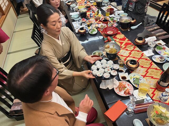 写真29 菊の花遊び