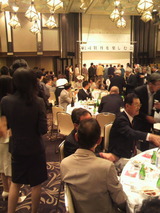 袋吊り今搾りに行列2