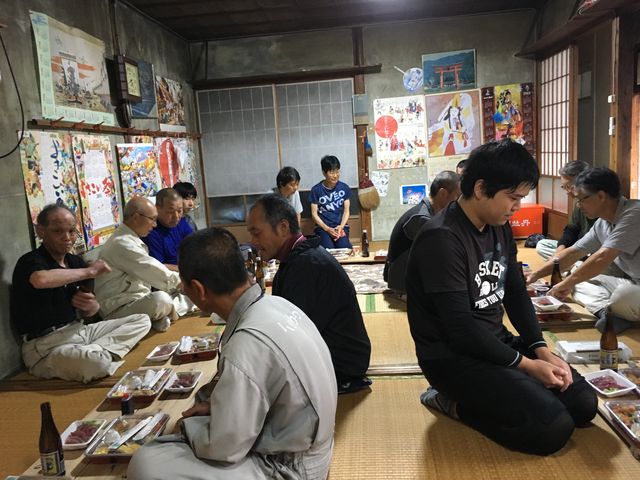 写真1 蔵人と醸造部集まる