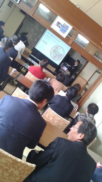 (2)活性化研修(講演会)