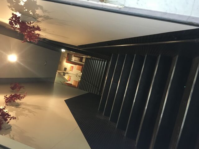 写真4 ス・ルラクセ入口階段